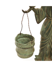 Bronze statue 
