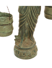 Bronze statue 