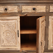 Sideboard aus geschnitztem Akazienholz