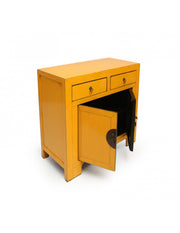 „Tech“-Sideboard im chinesischen Stil