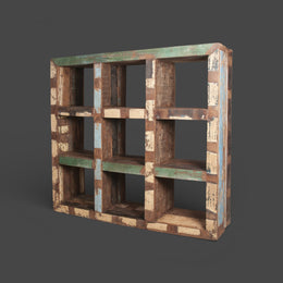 Modulares Bücherregal aus recyceltem Holz