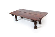 Antiker Couchtisch „Thane“ – Unikat