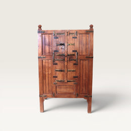 Ancienne armoire 'Kolkata' - pièce unique