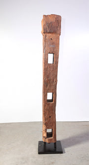 Dekorativer Totem