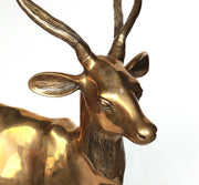 Hirsch-Bronzestatue