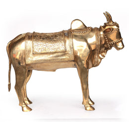 Bronzestatue einer heiligen Kuh