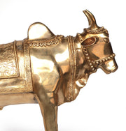 Bronzestatue einer heiligen Kuh