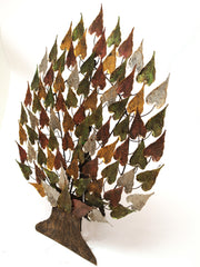 Metal tree decor