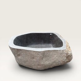 Grand bassin en pierre de rivière