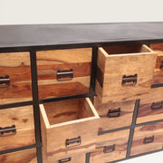 Kommode mit Schubladen – 100 % recyceltes Holz