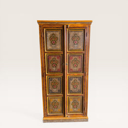 Bemalter Holzschrank — Tibet