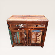 Buffet aus recyceltem Holz