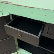 Commode en orme recyclé - frise sculptée