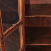 Antiker Vitrinenschrank aus Teakholz