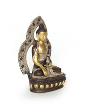 Bronze figurine 