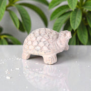 Schildkröte aus Speckstein aus Varanasi