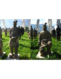 Terrakotta-Statue eines...