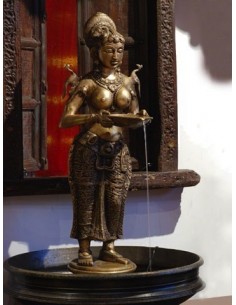 Brunnen aus Bronze