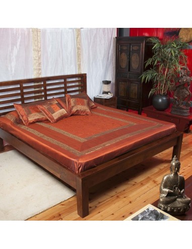 Double bedspread with four...