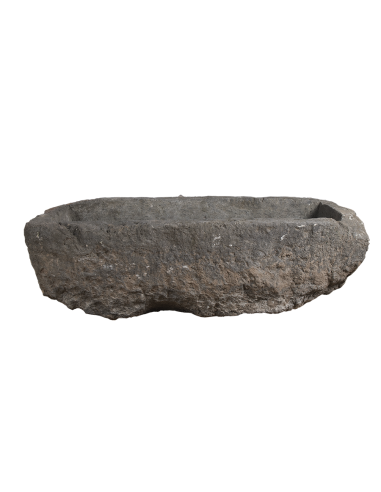 Bassin ancien en pierre