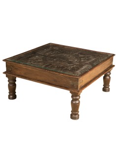 TABLE CARRé SCULPTE