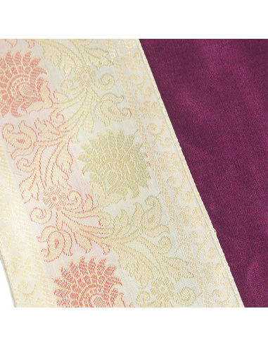 Embroidered table runner