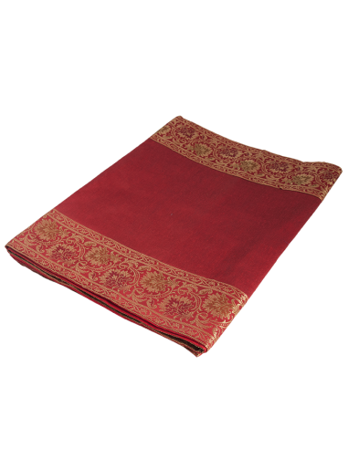 Embroidered table runner