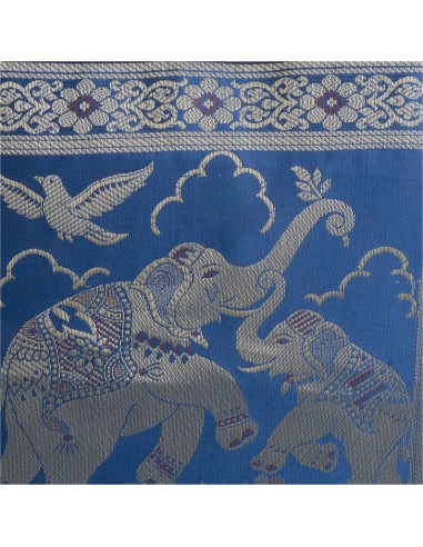 Housse de coussin brodé "Eléphants qui jouent"