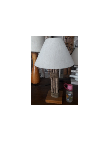 Lampe avec pied en teck