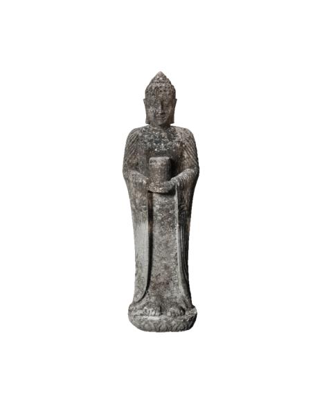 Tête de Buddha ancien en pierre volcanique