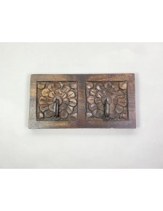 Crochet double en bois sculpté