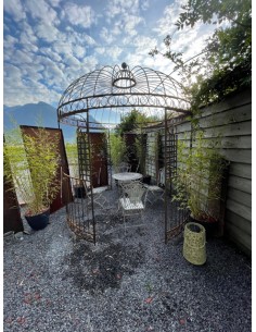 Round pergola