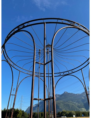 Runde Pergola aus Schmiedeeisen