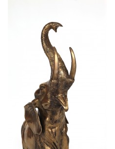 Statue en bronze... 2