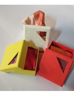 Foulard avec Boite