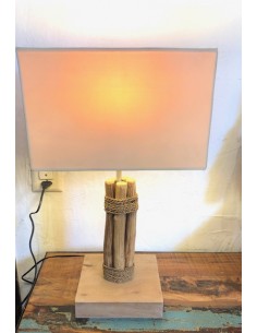 Lampe avec pied en teck et...