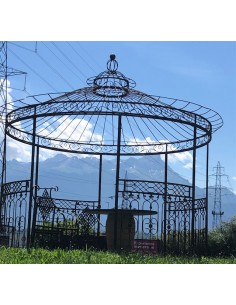 Round metal pergola