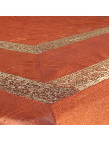 Double bedspread with four...